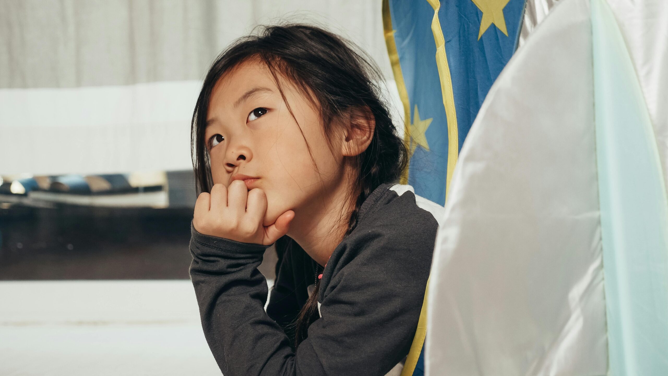 5.198 € pro Woche: Rechenweg, Beispiele und Praxistipps 2 Kostenloses Stock Foto zu #indoor, asiatin, asiatisches kind